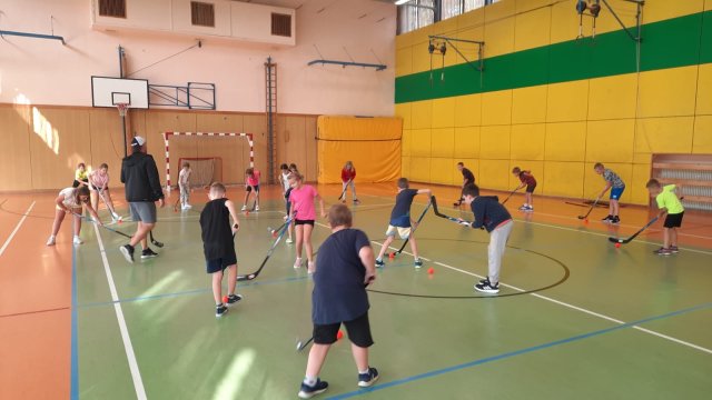 hokejbal 18